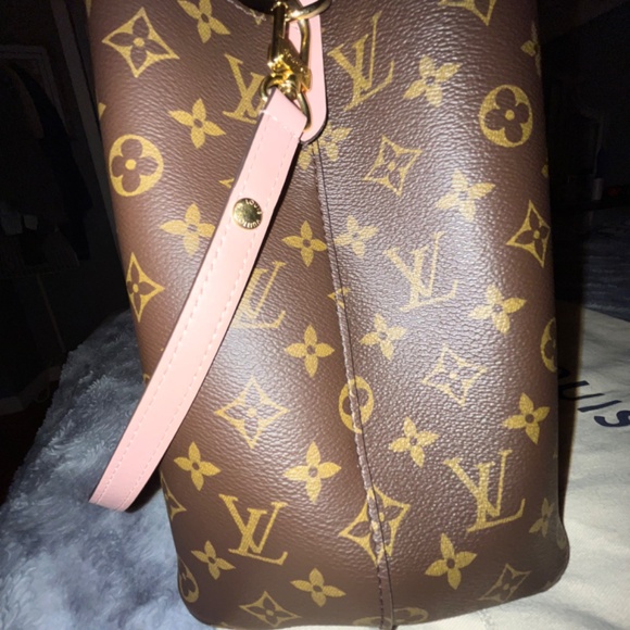 Louis Vuitton Neonoe Rose Poudre Monogram - Picture 6 of 9